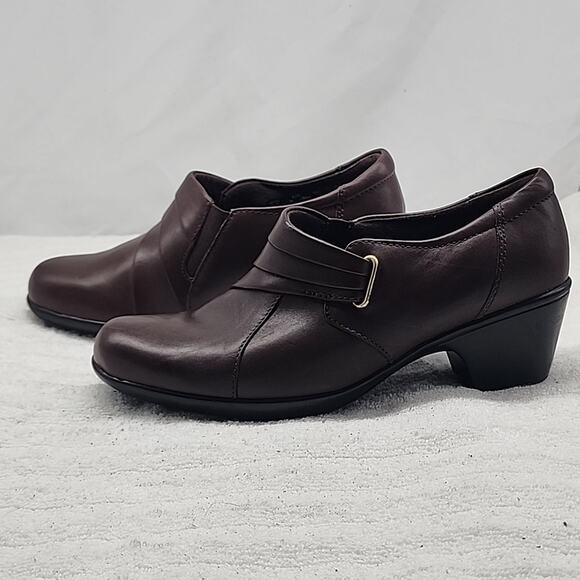 CLARKS BANDABLES BROWN HEELED LOAFERS BOOTIES LEATHER LADIES 8.5 GUC BROWN - Picture 7 of 16
